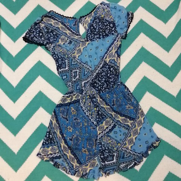 Cute Boho Romper by Hollister - Picture 2 of 14